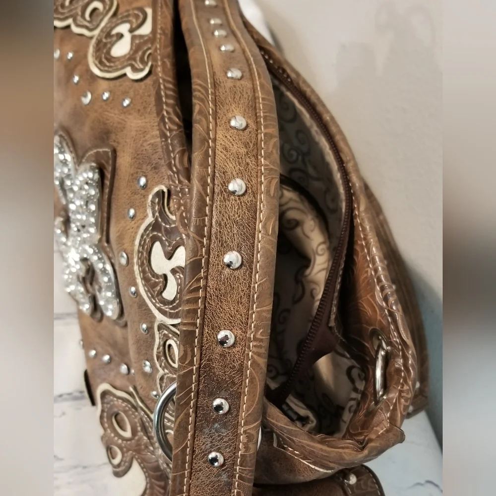 Concealed Carry Fleur De Lis Embellished Handbag - Picture 12 of 12
